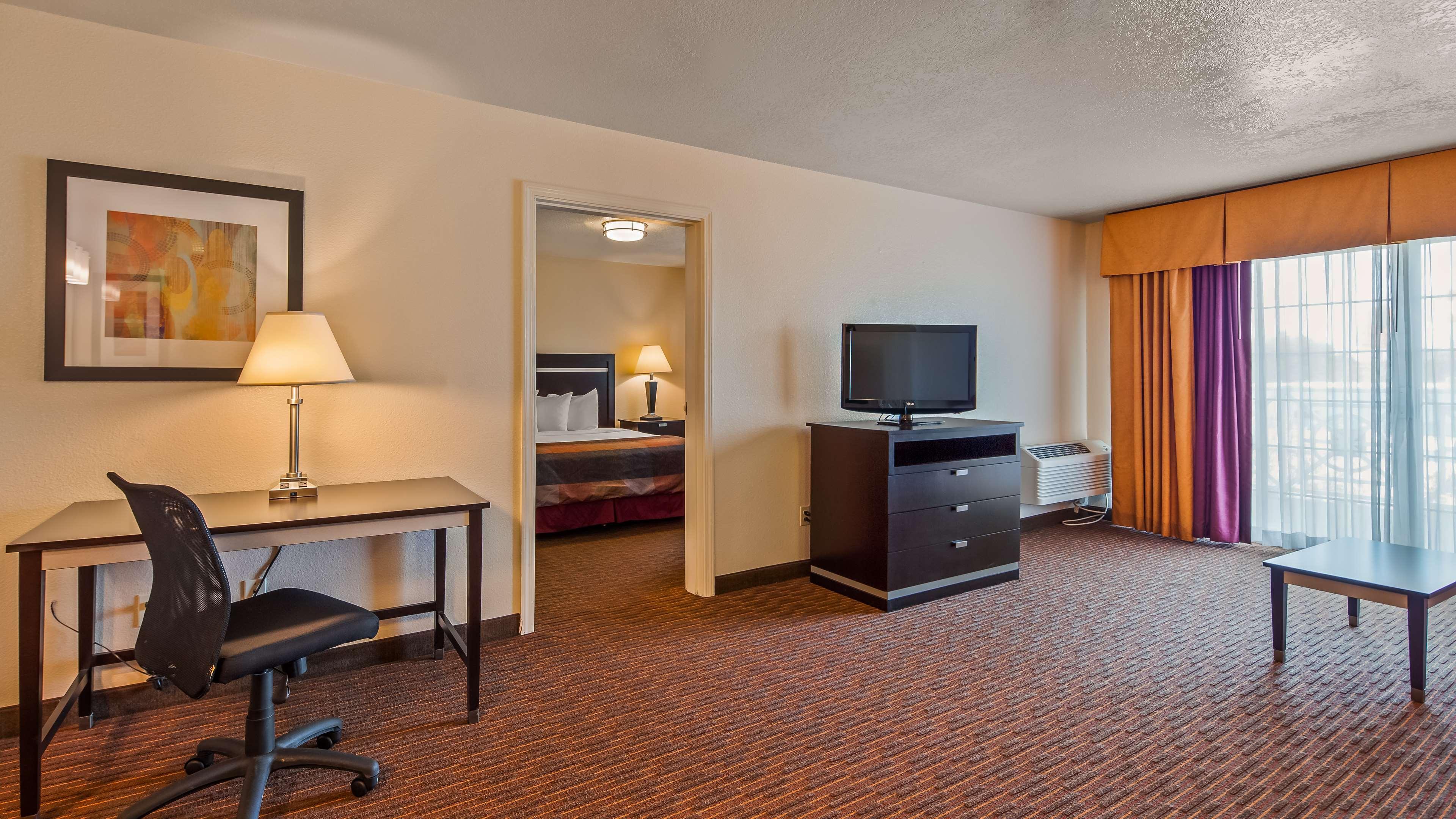 Best Western Luxury Inn Tracy Eksteriør bilde