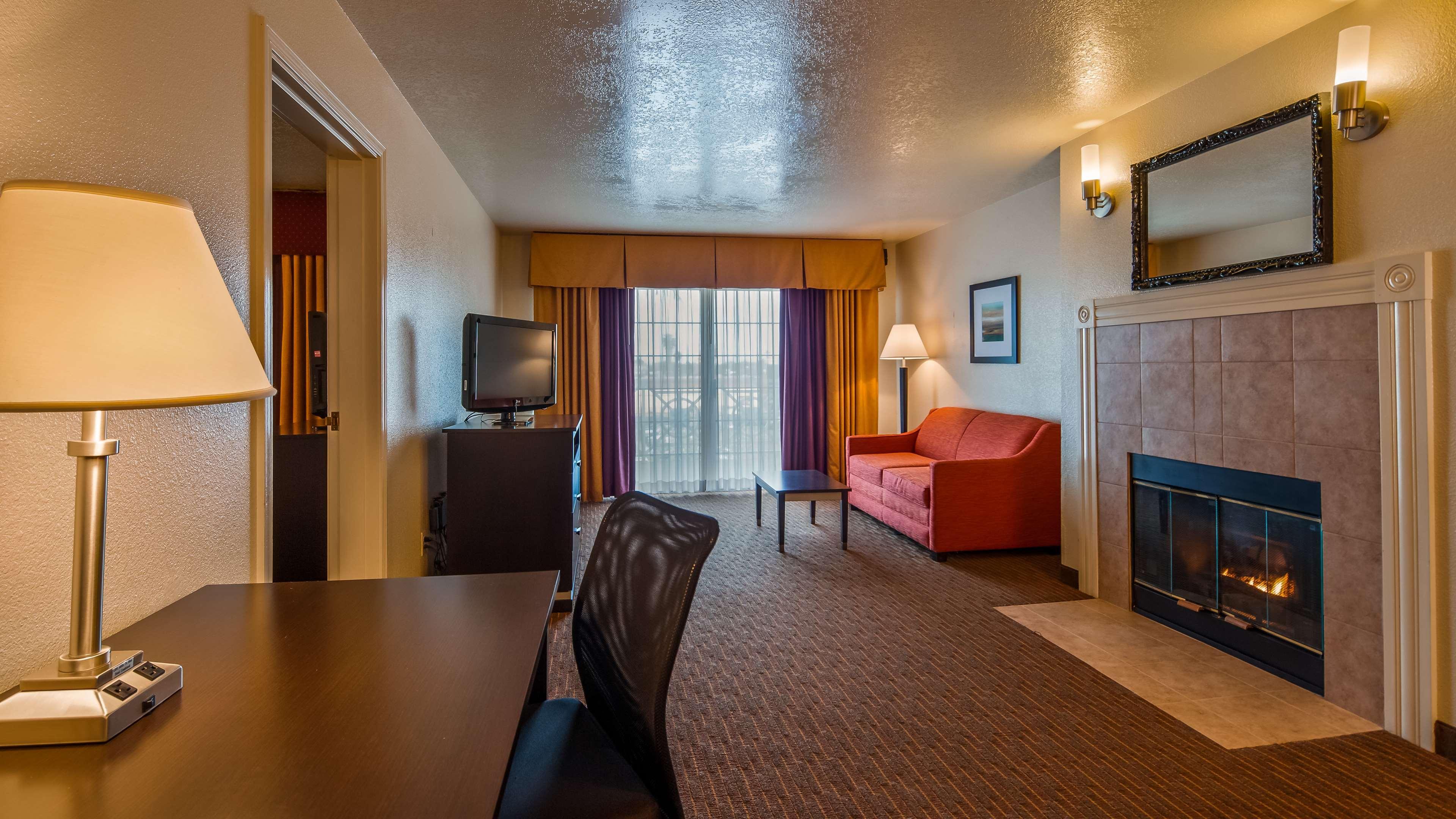 Best Western Luxury Inn Tracy Eksteriør bilde