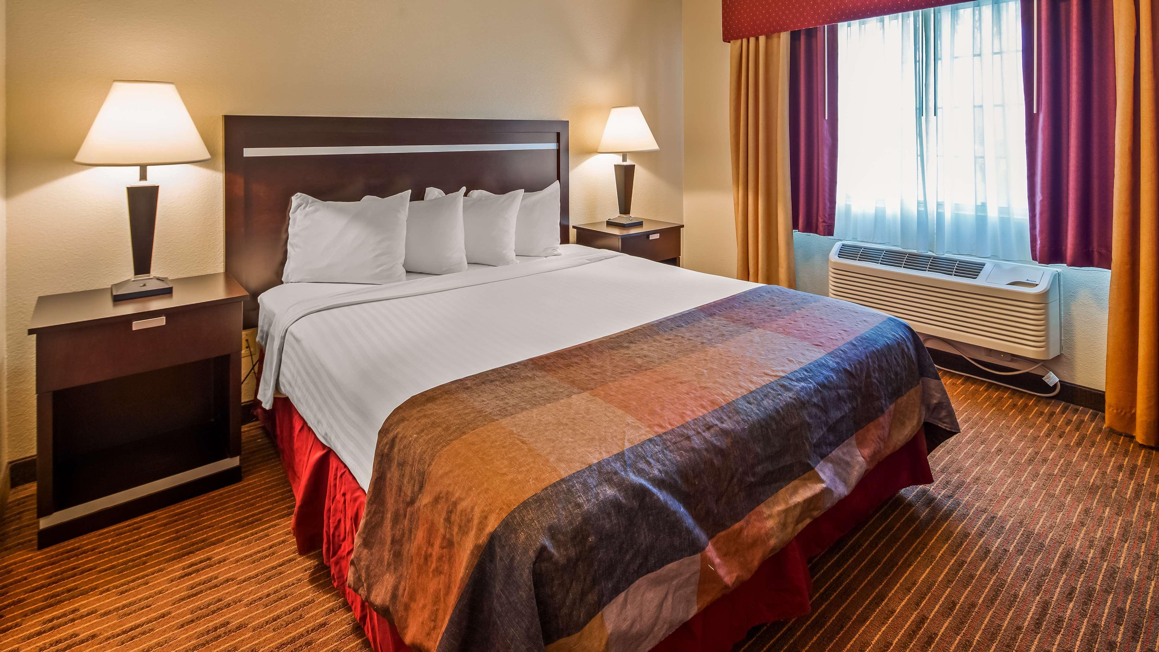 Best Western Luxury Inn Tracy Eksteriør bilde
