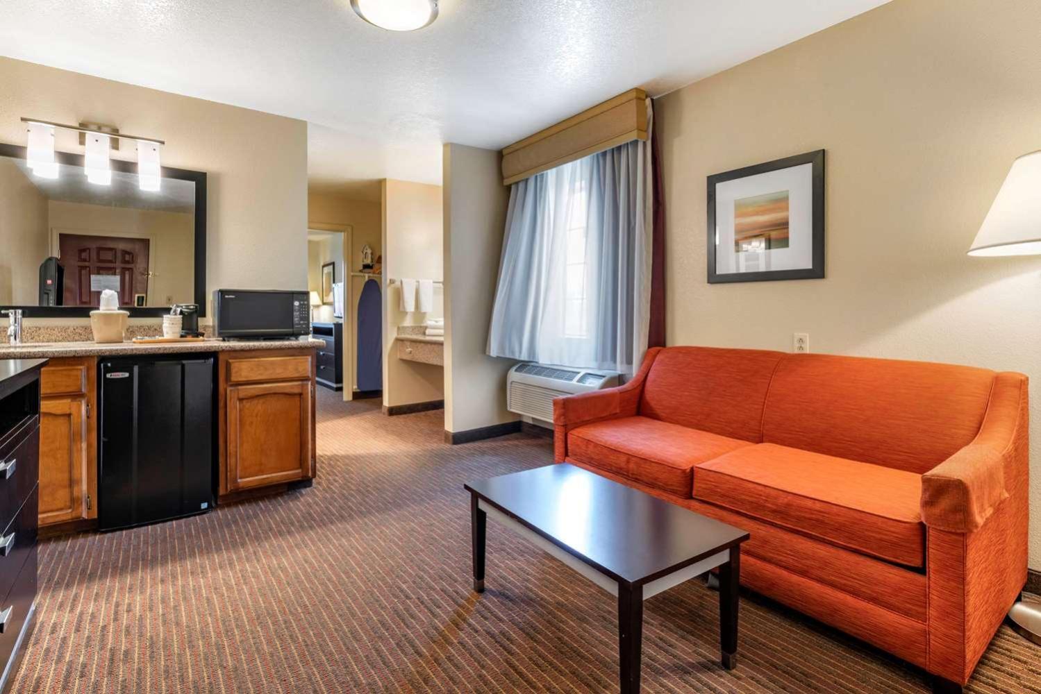 Best Western Luxury Inn Tracy Eksteriør bilde